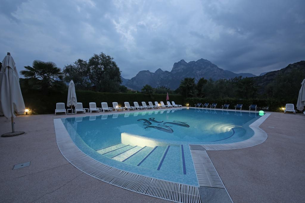 Hotel Villa Verde Torbole Sul Garda Ngoại thất bức ảnh